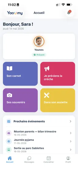 Application Yaoumy côté parent : carnet de l'enfant, souvenirs, repas et bouton pour prévenir la crèche